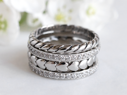Qudo Gracia Crystal Spacer Ring main image 0